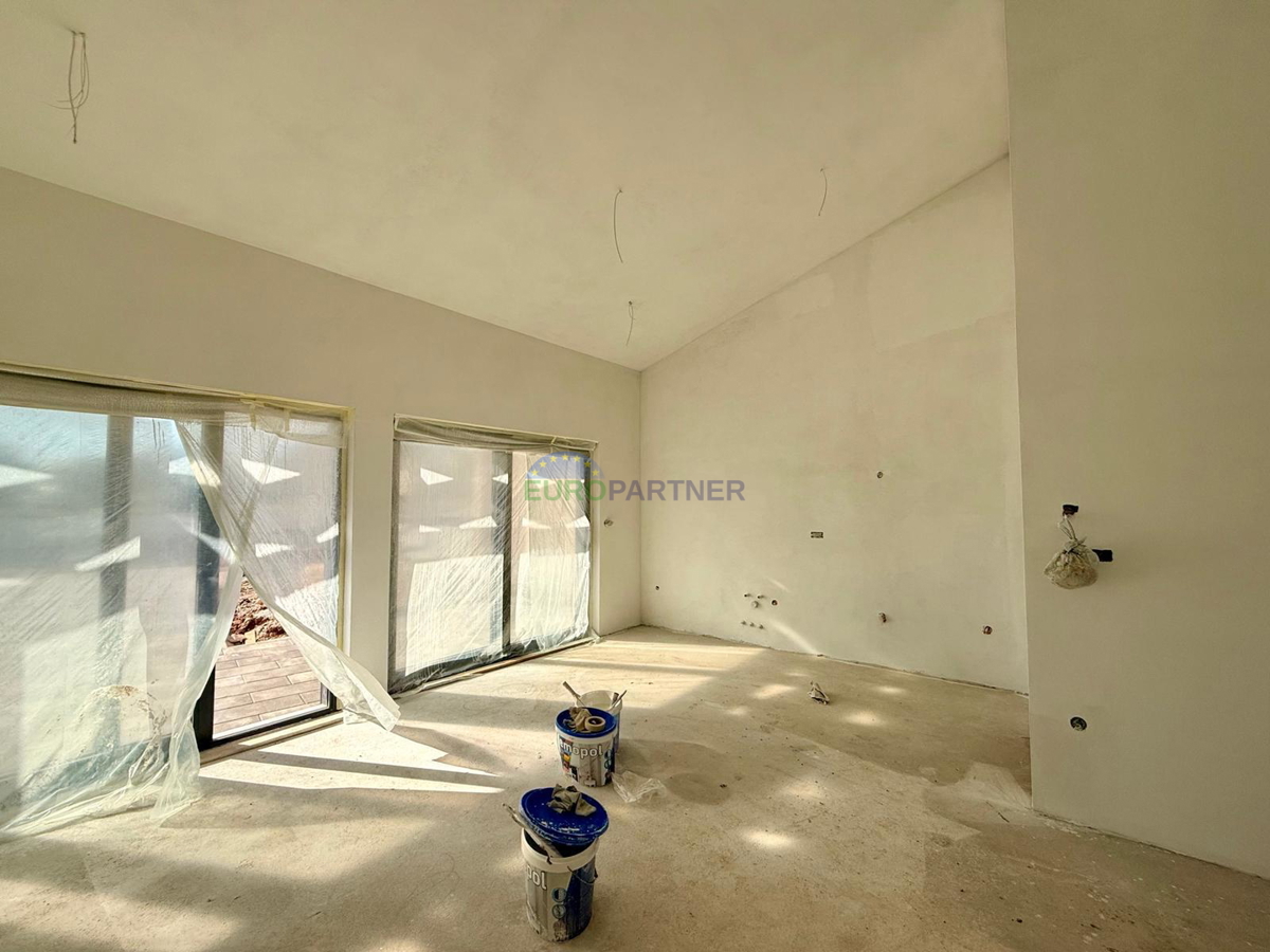 Casa bifamiliare con piscina, Parenzo, dintorni