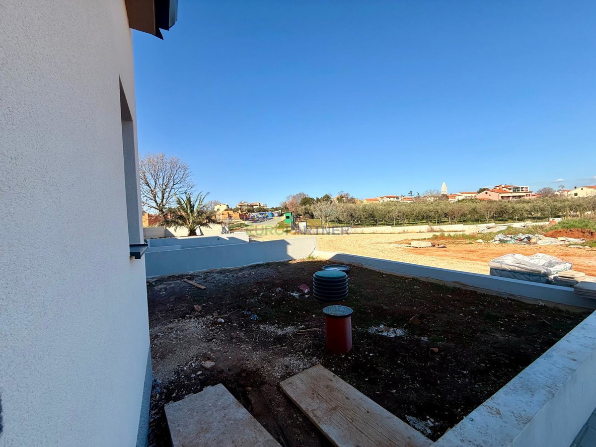 Casa bifamiliare con piscina, Parenzo, dintorni