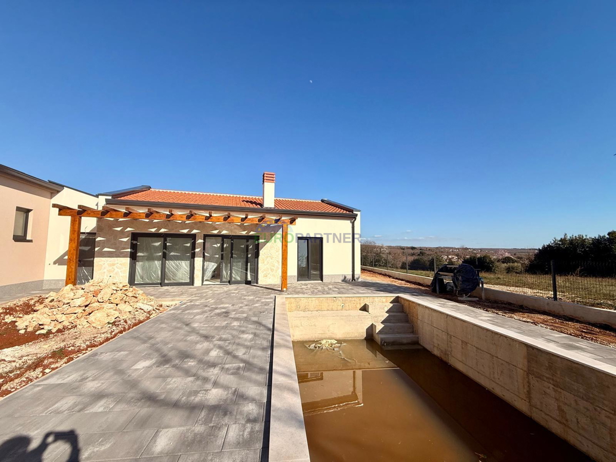 Casa bifamiliare con piscina, Parenzo, dintorni