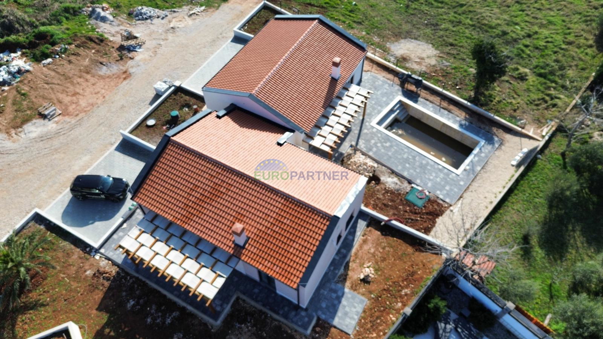 Casa bifamiliare con piscina, Parenzo, dintorni