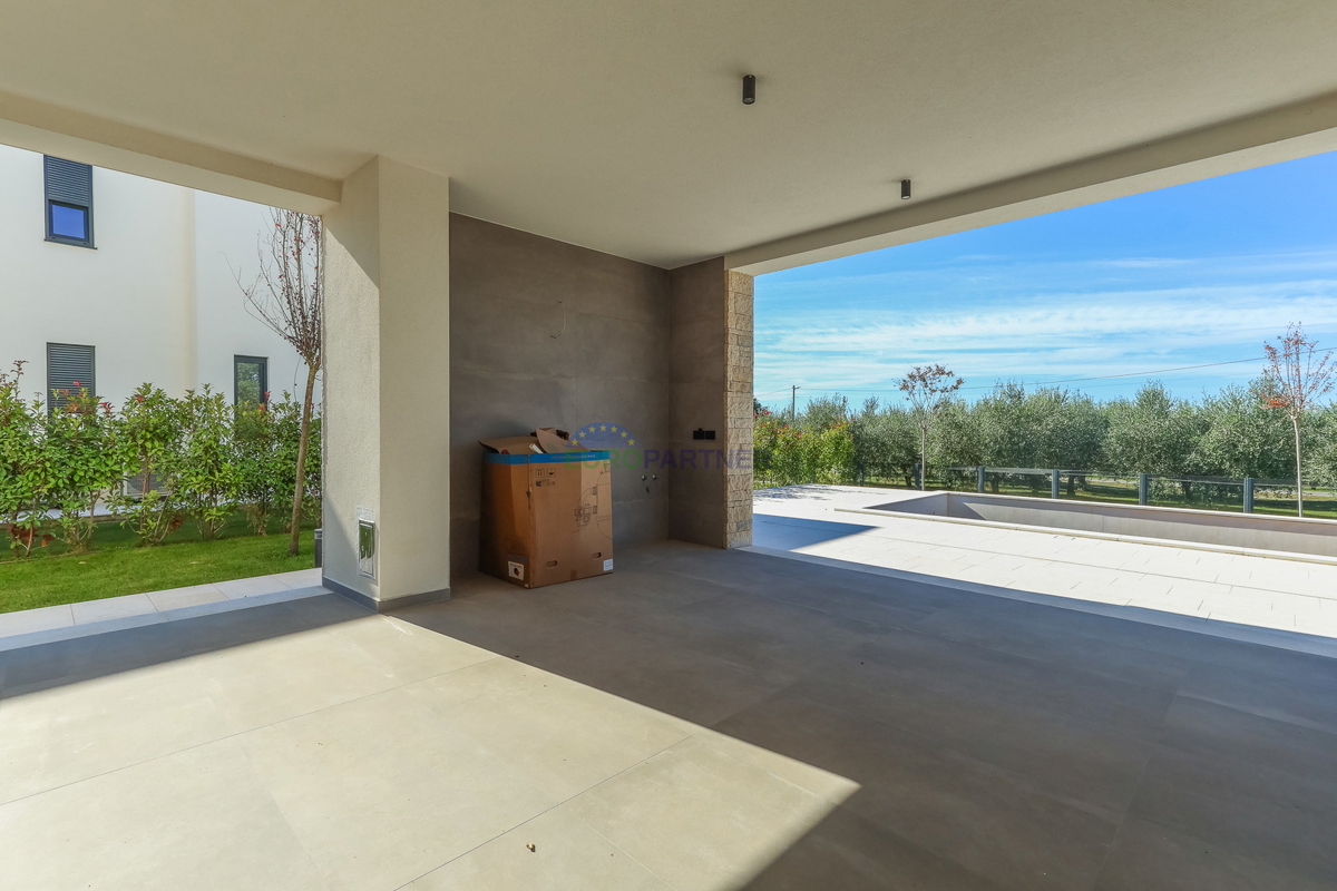 Parenzo - Villa indipendente con piscina