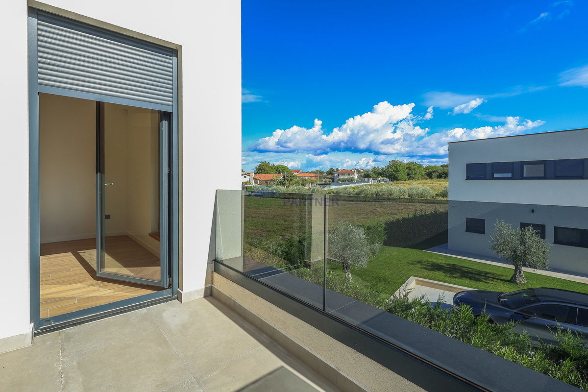 Parenzo - Villa indipendente con piscina