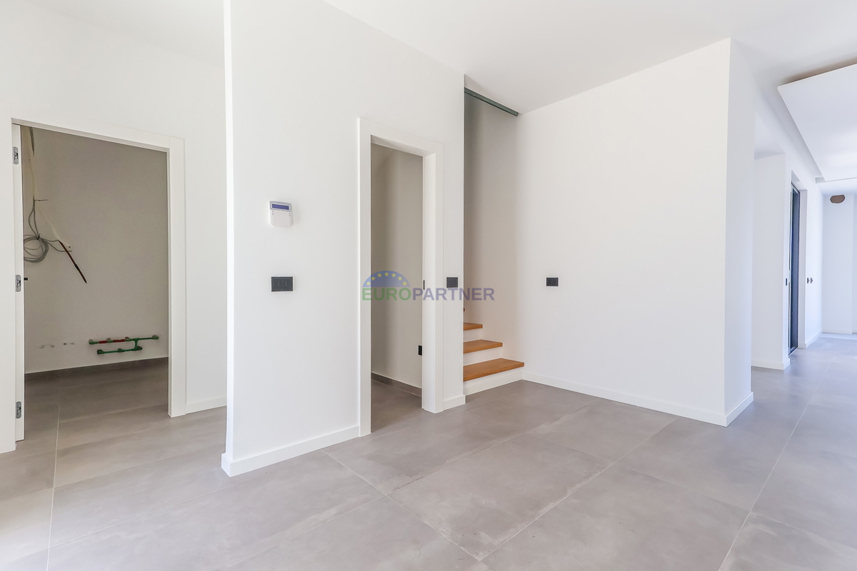 Parenzo - Villa indipendente con piscina