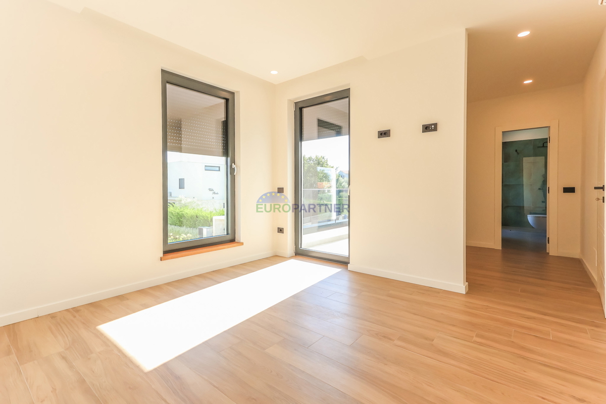 Parenzo - Villa indipendente con piscina