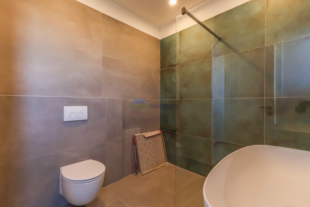 Parenzo - Villa indipendente con piscina