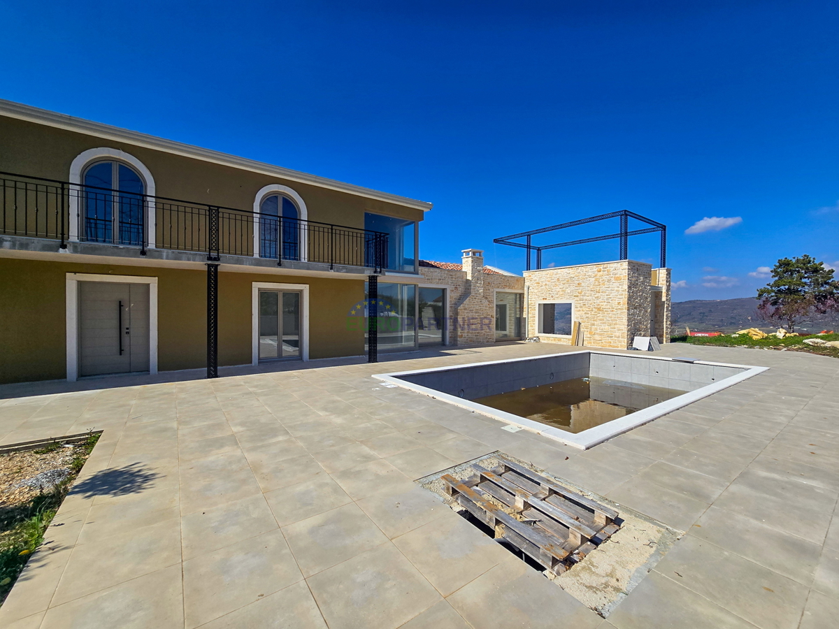 Casa, design moderno, con una bellissima vista