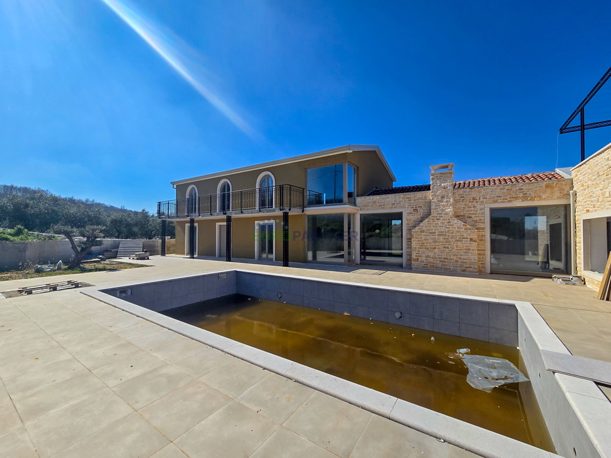 Casa, design moderno, con una bellissima vista