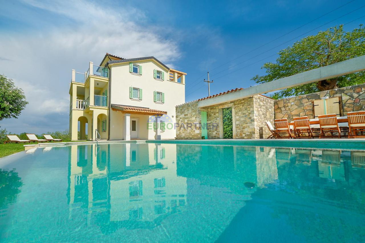 Villa con vista vicino a Montona