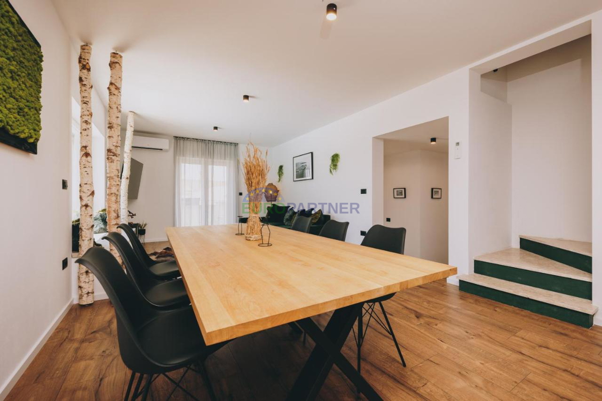 Una bella casa con giardino nel cuore dell&apos;Istria, vicino a Tinjan