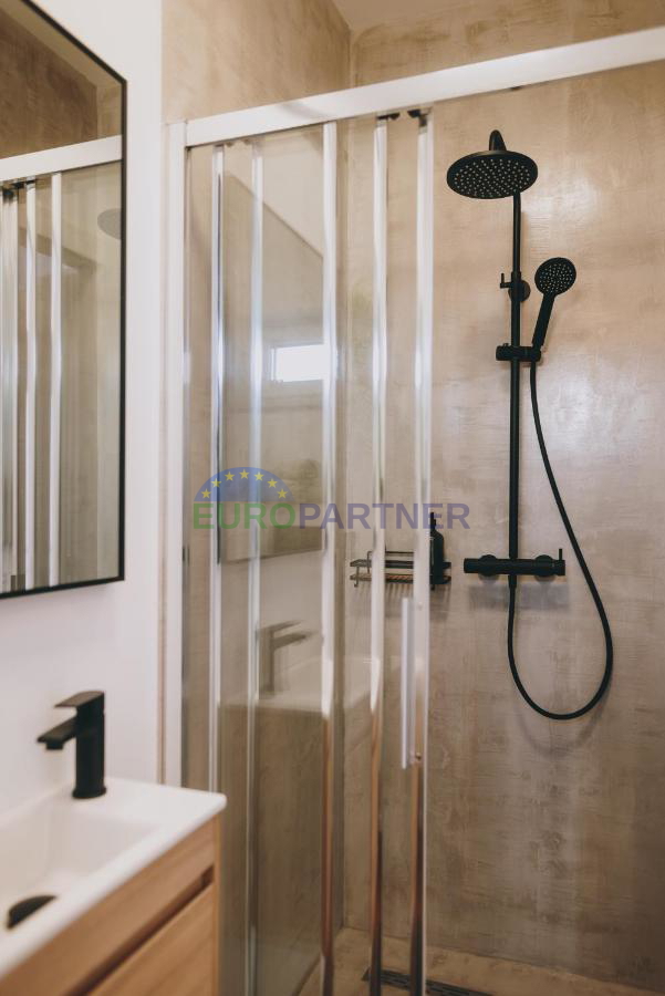 Una bella casa con giardino nel cuore dell&apos;Istria, vicino a Tinjan