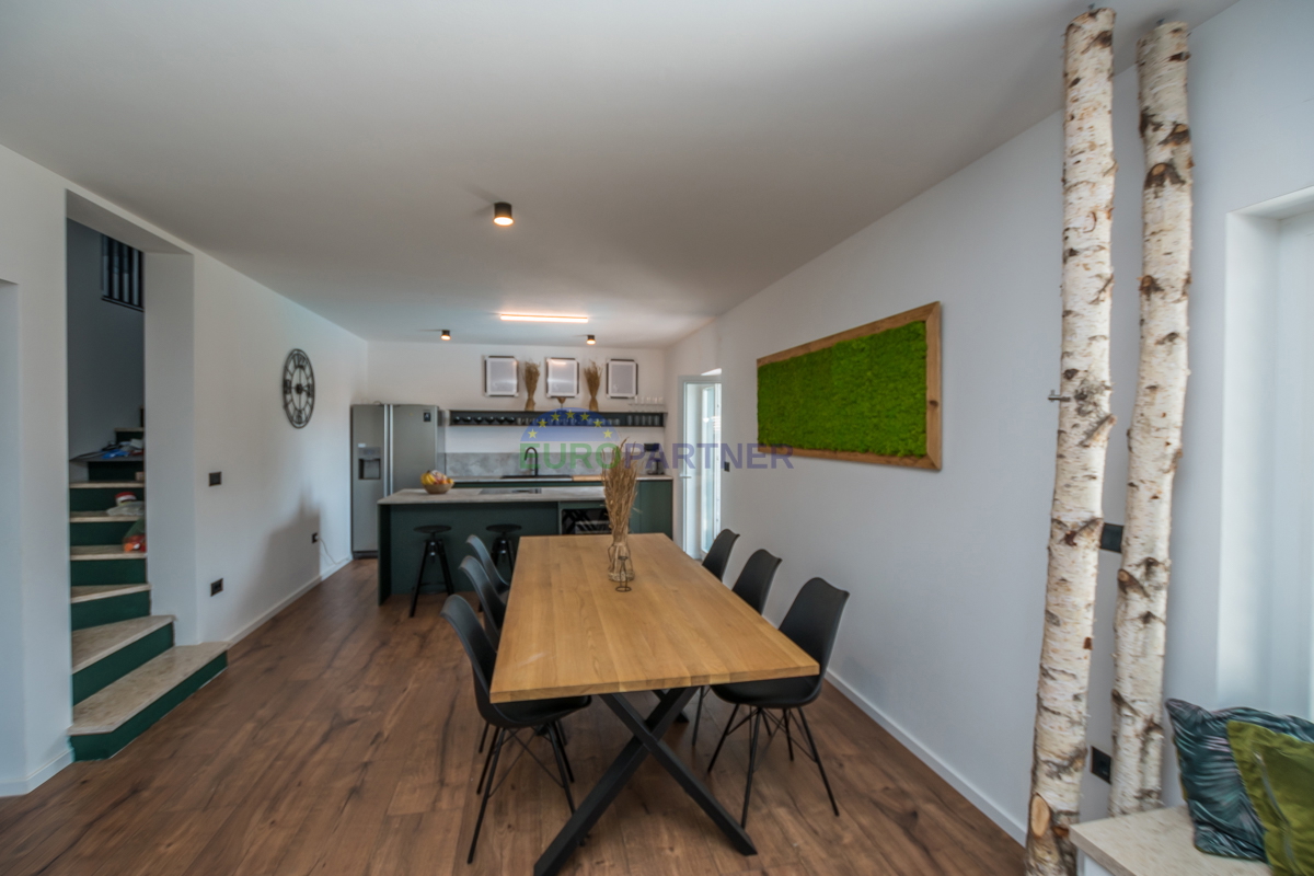 Una bella casa con giardino nel cuore dell&apos;Istria, vicino a Tinjan