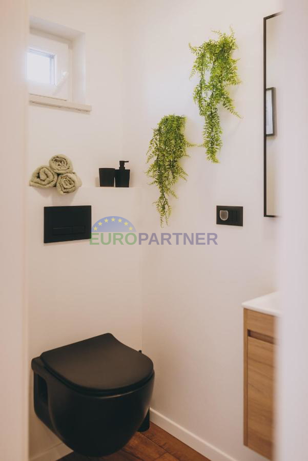 Una bella casa con giardino nel cuore dell&apos;Istria, vicino a Tinjan