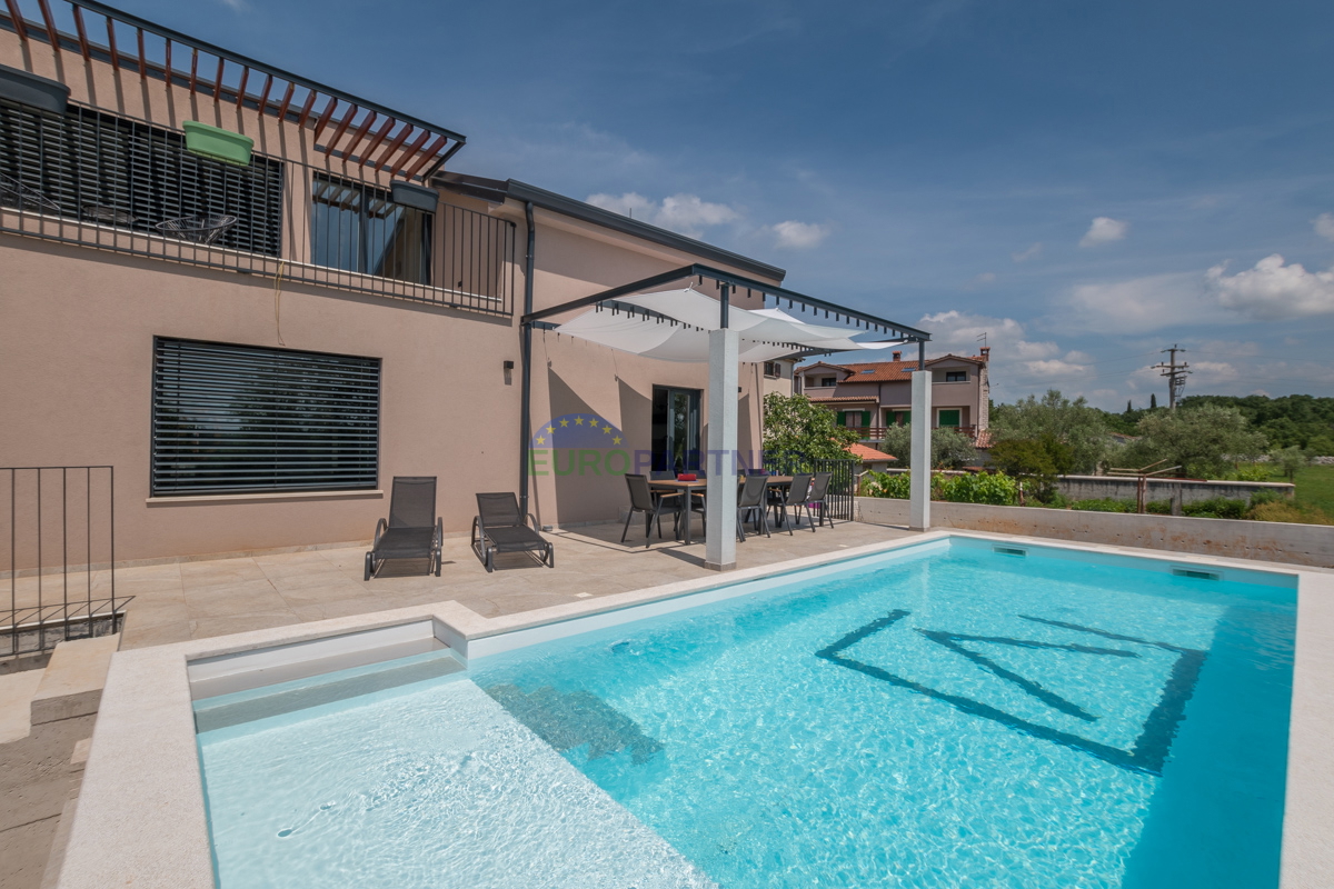 Una bella casa con giardino nel cuore dell&apos;Istria, vicino a Tinjan