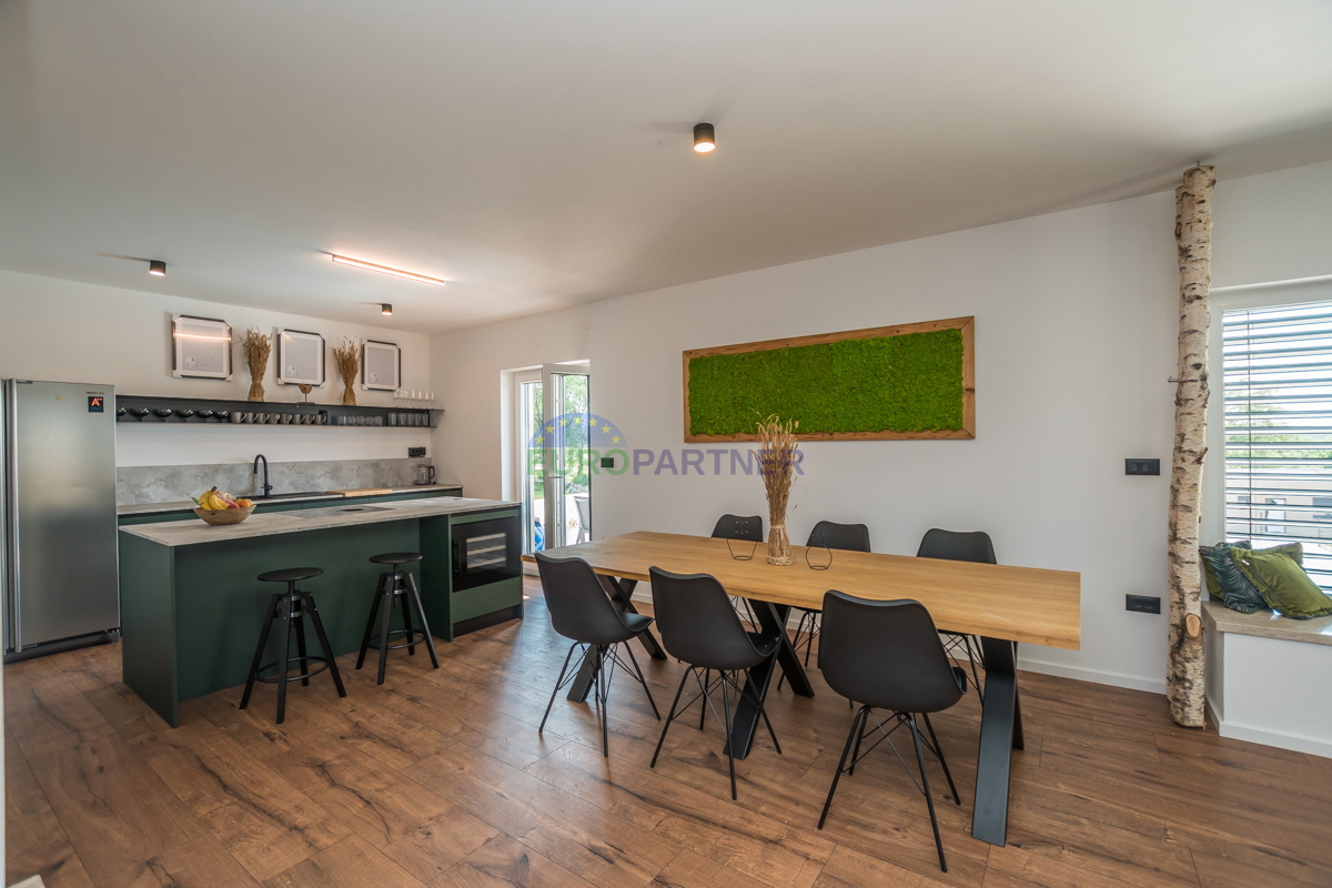 Una bella casa con giardino nel cuore dell&apos;Istria, vicino a Tinjan