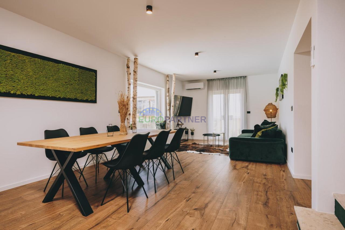 Una bella casa con giardino nel cuore dell&apos;Istria, vicino a Tinjan