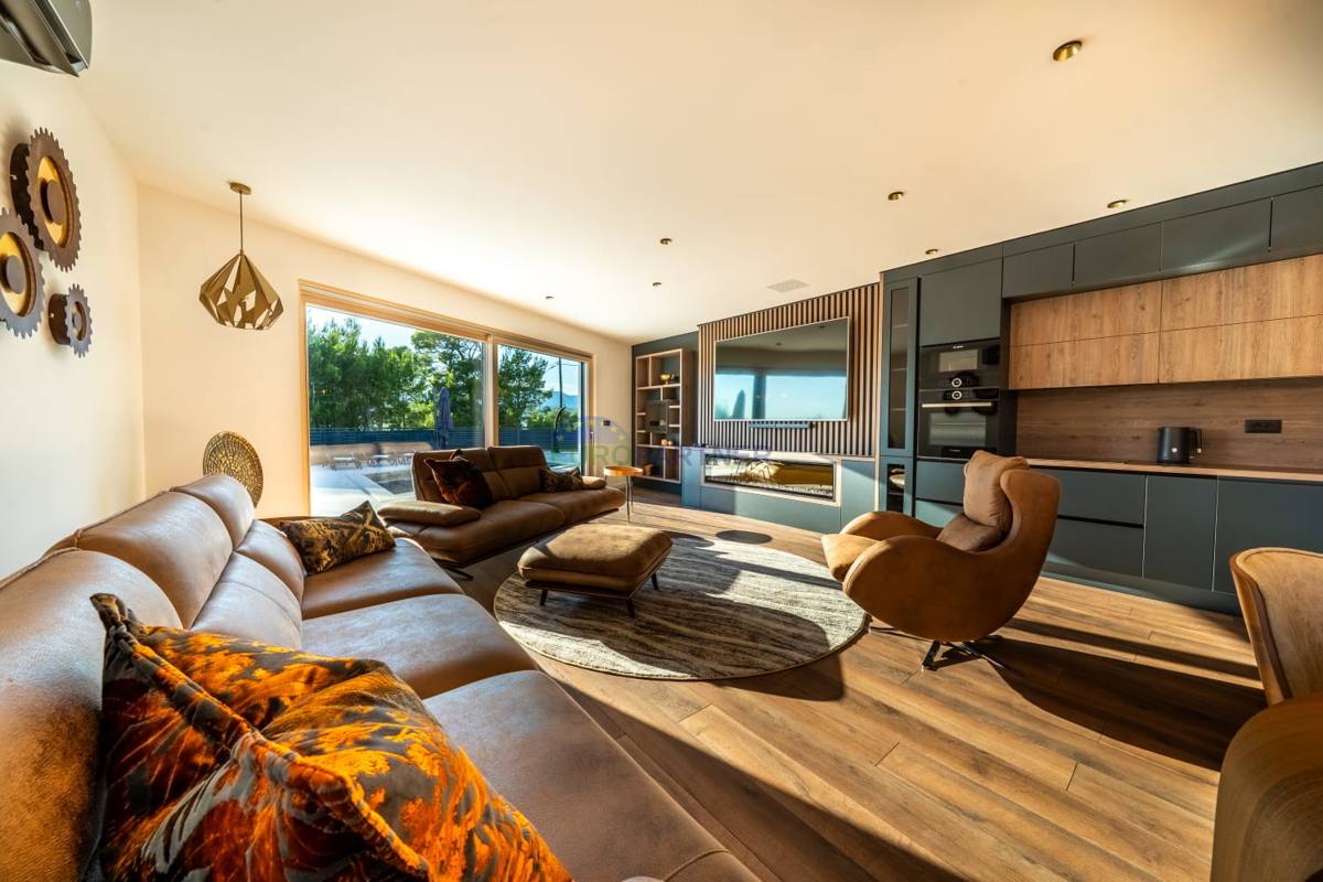 Villa di lusso con vista mare, Podstrana