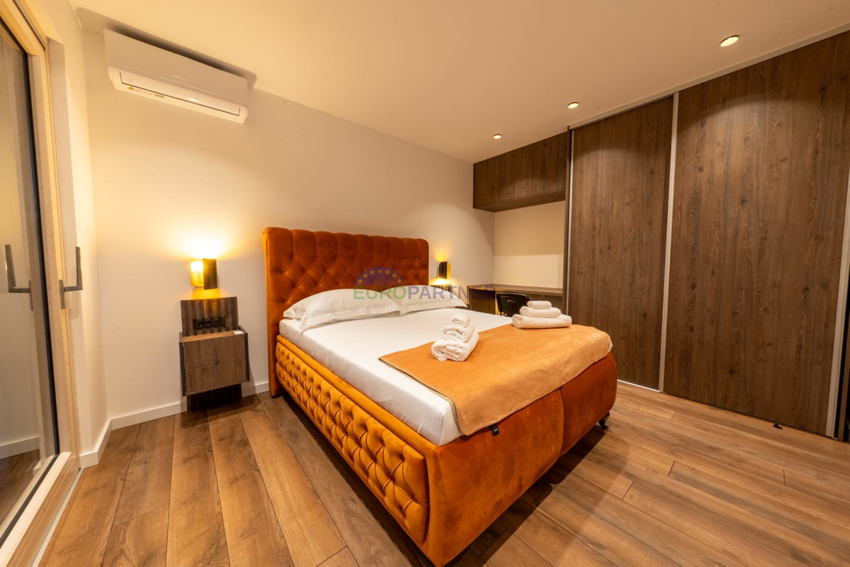 Villa di lusso con vista mare, Podstrana