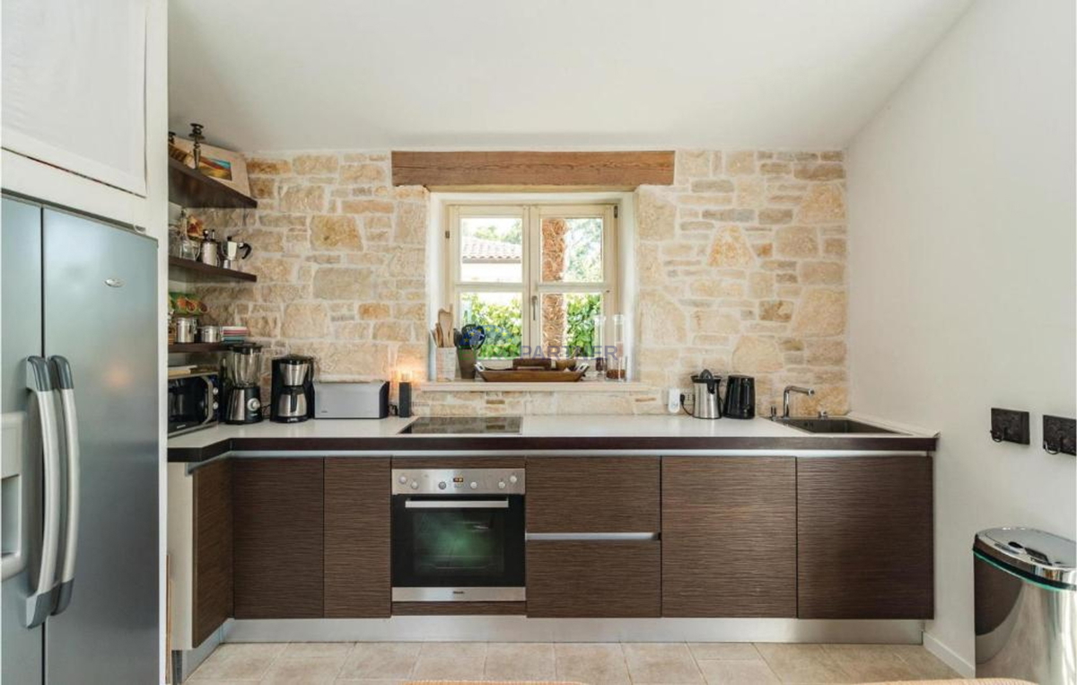 Bellissima villa mediterranea con vista sulla natura, nei dintorni di Poreč.