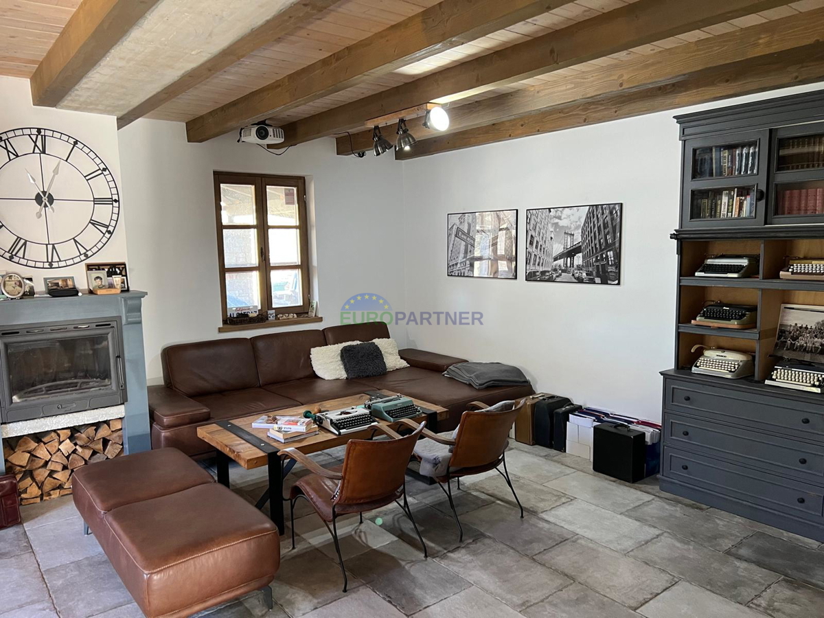 Istria, Svetvičenat, beautiful house with a swimming pool