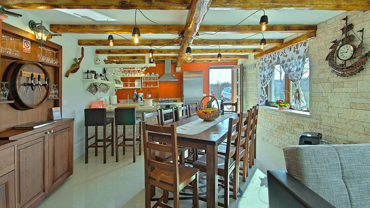 Istra, Novigrad, villa con piscina in ottima posizione