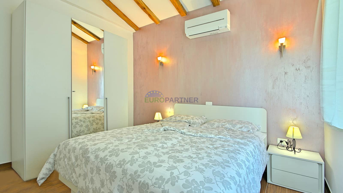 Istra, Novigrad, villa con piscina in ottima posizione