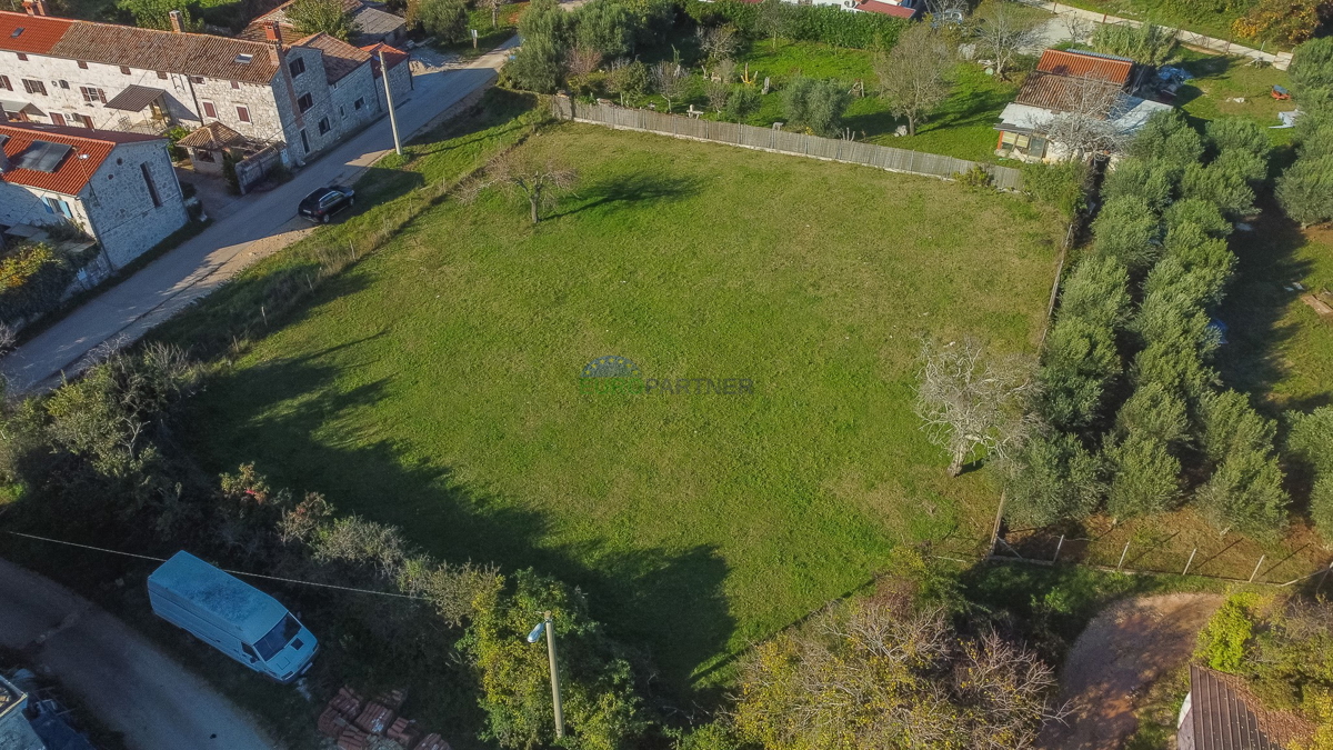 Terreno edificabile a 5 km da Poreč, Istria