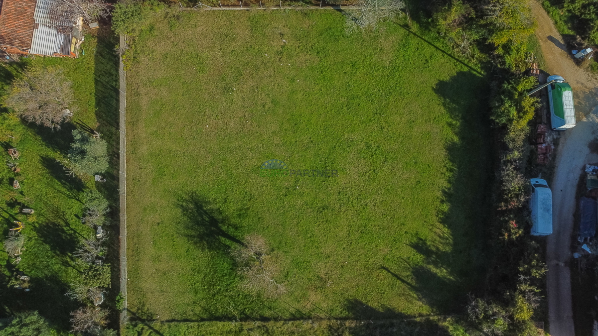 Terreno edificabile a 5 km da Poreč, Istria