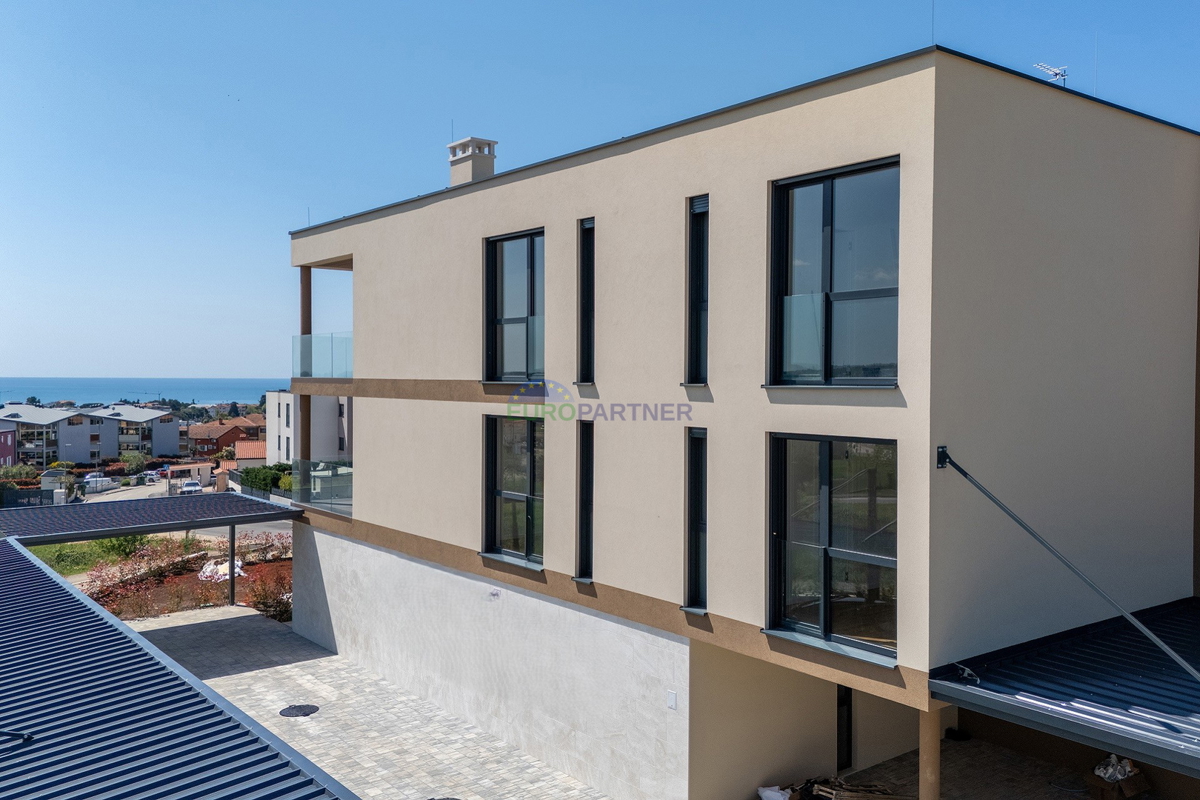 Istra, Novigrad, moderno appartamento al primo piano