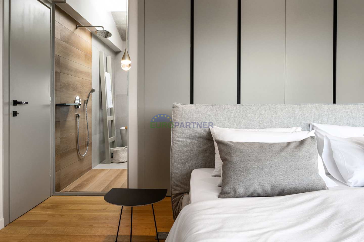 Villa moderna con vista mare, Parenzo, a 900 metri dal mare