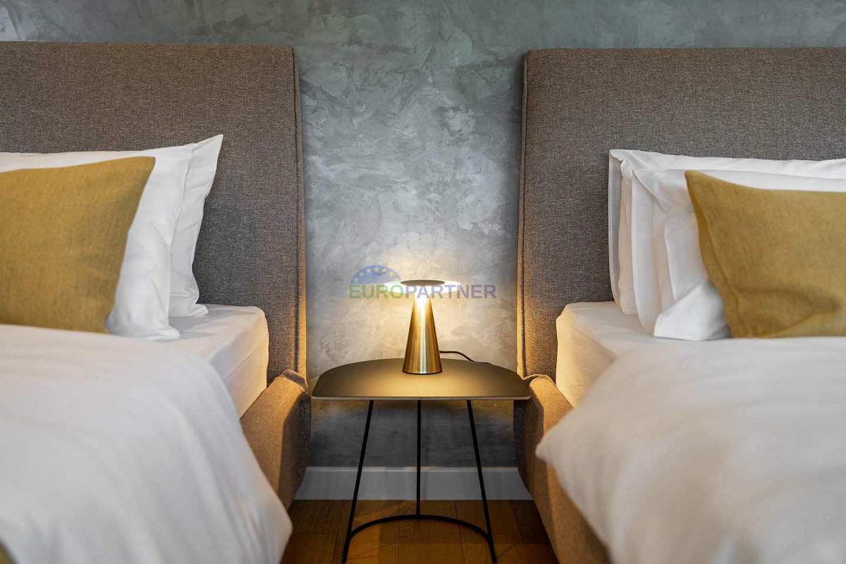 Villa moderna con vista mare, Parenzo, a 900 metri dal mare