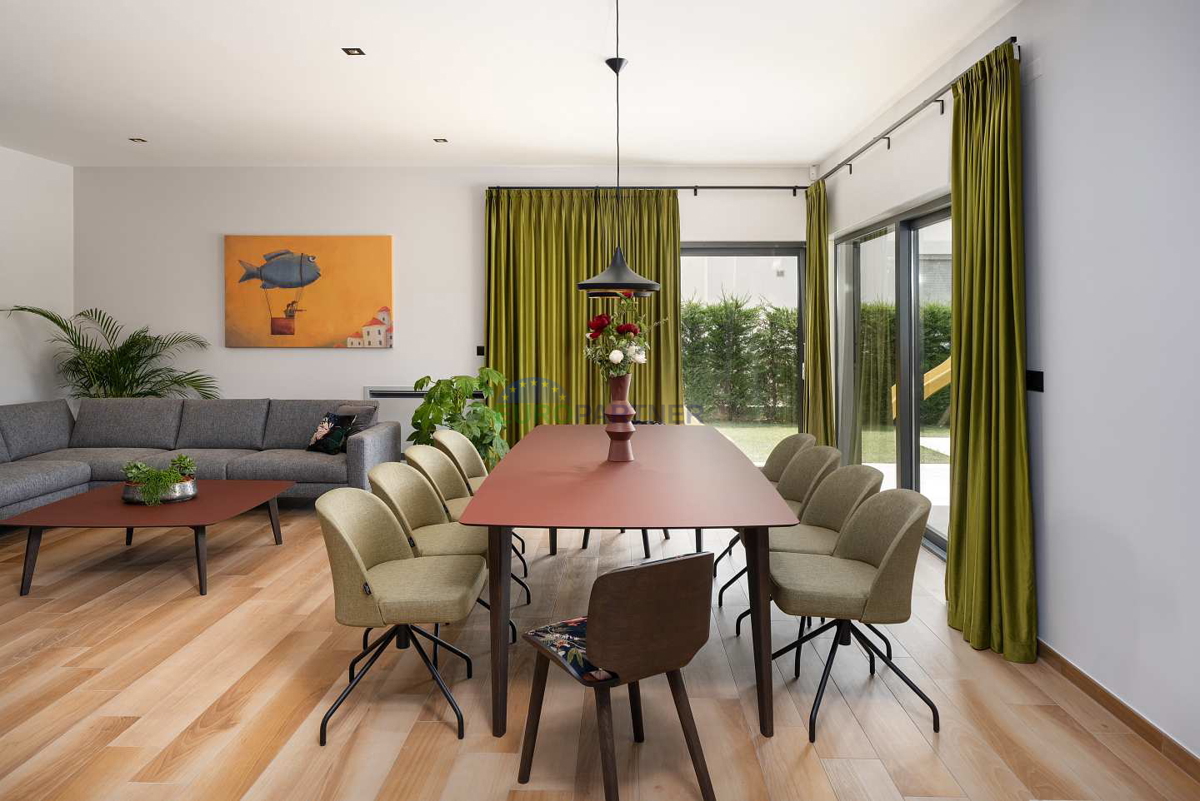 Villa moderna con vista mare, Parenzo, a 900 metri dal mare