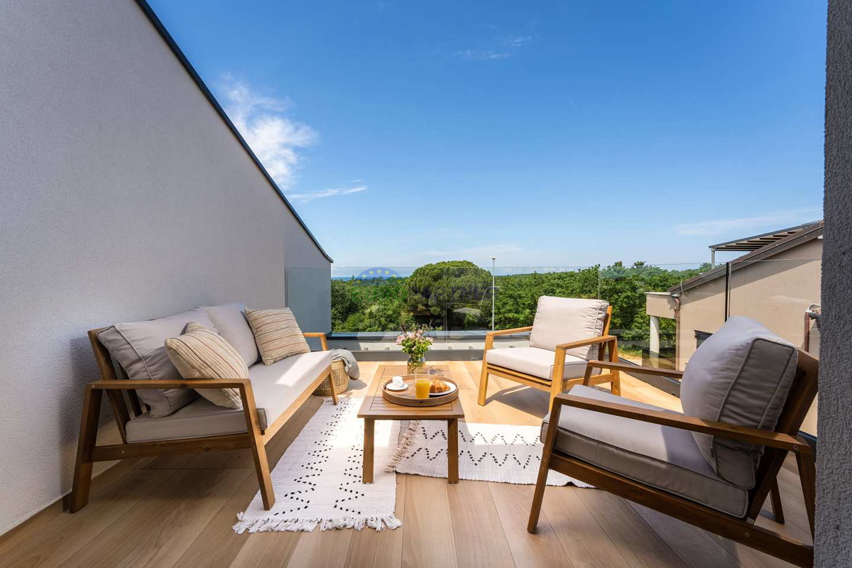 Villa moderna con vista mare, Parenzo, a 900 metri dal mare