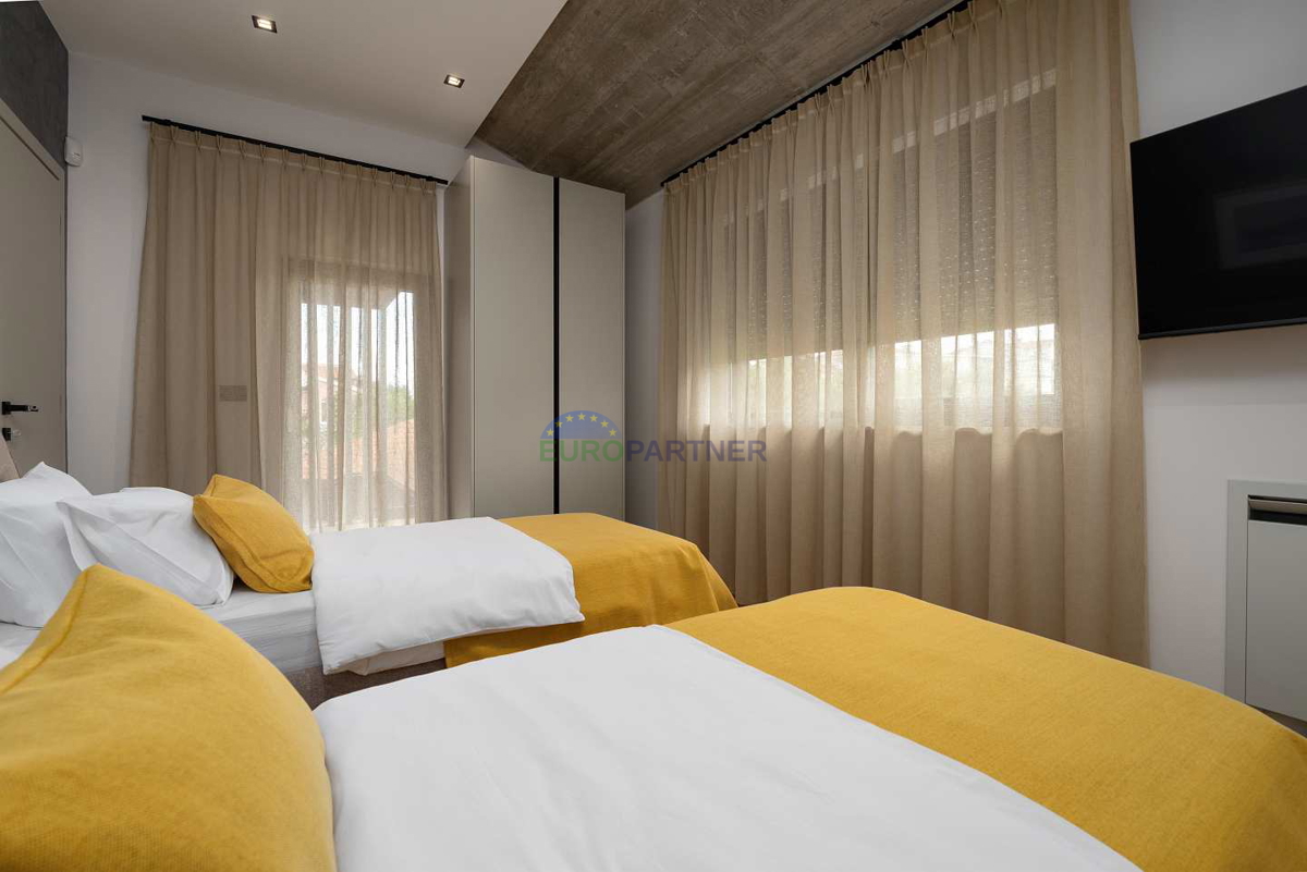 Villa moderna con vista mare, Parenzo, a 900 metri dal mare