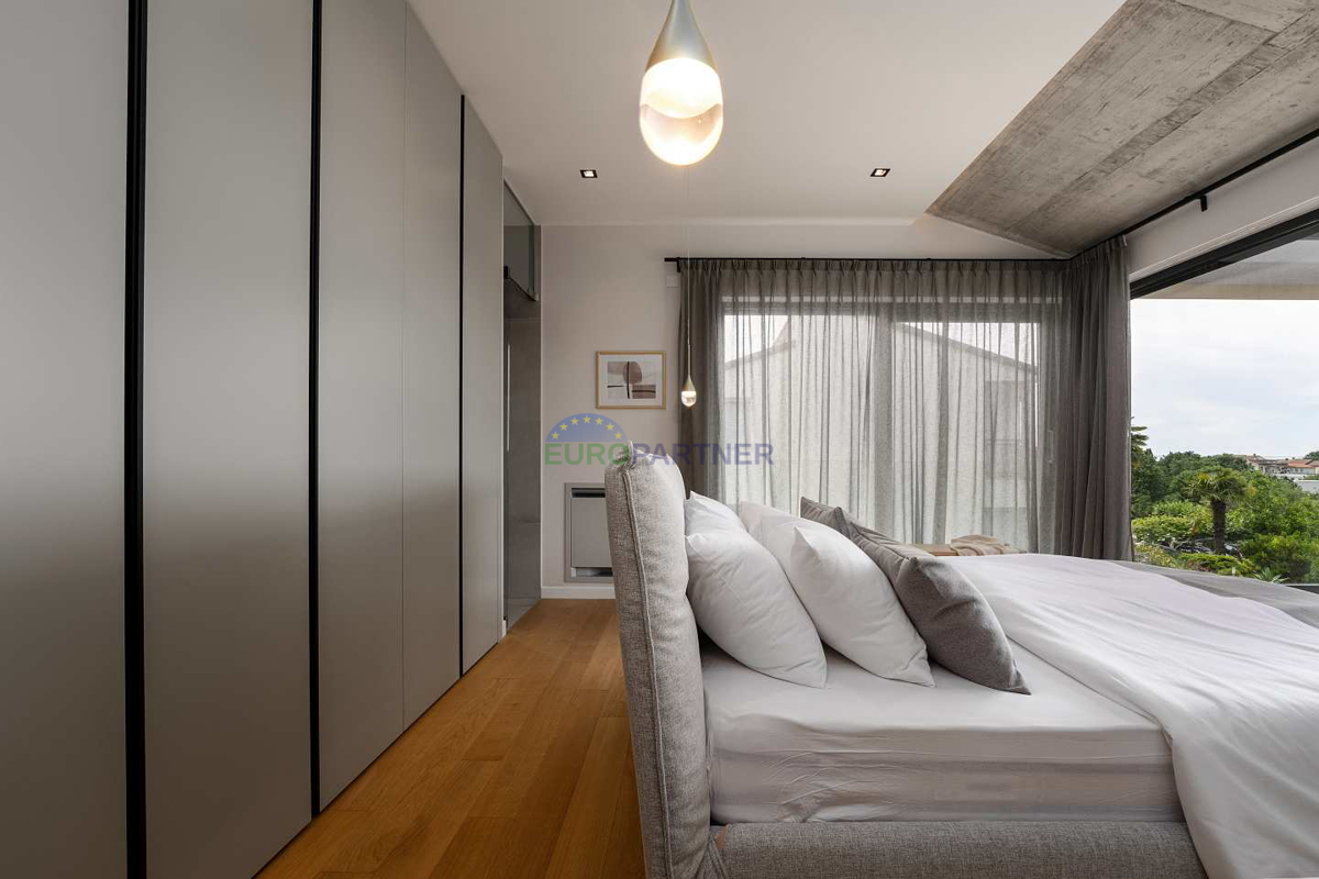 Villa moderna con vista mare, Parenzo, a 900 metri dal mare