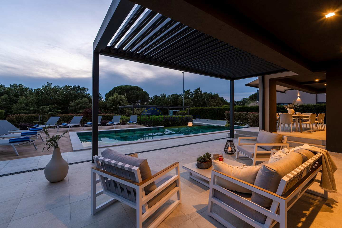 Villa moderna con vista mare, Parenzo, a 900 metri dal mare