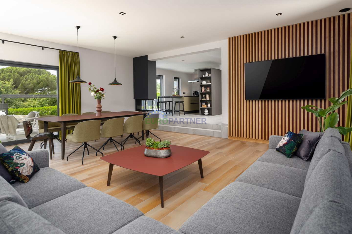 Villa moderna con vista mare, Parenzo, a 900 metri dal mare