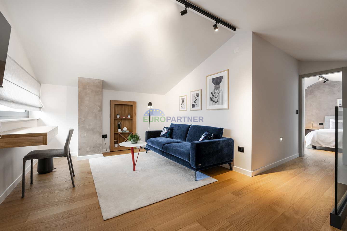 Villa moderna con vista mare, Parenzo, a 900 metri dal mare