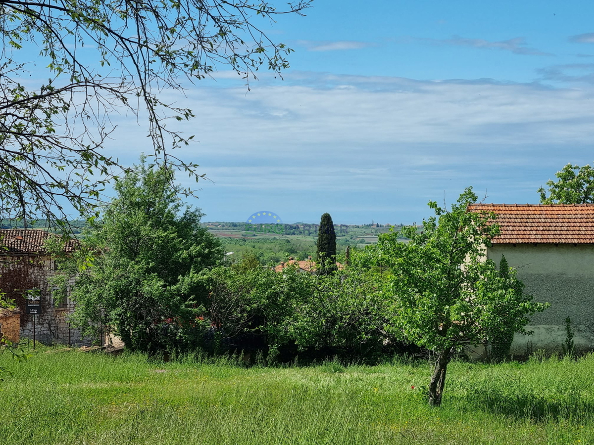 Terreno 850m2 Kaštelir Labinci