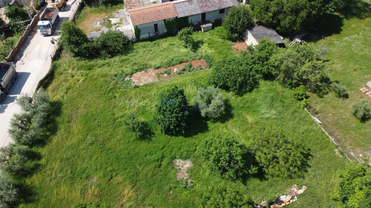 Terreno 850m2 Kaštelir Labinci