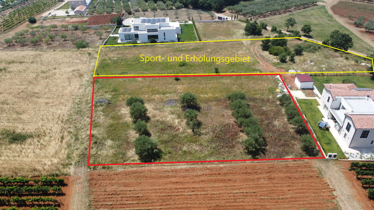 Terreno edificabile con vista mare, Kaštelir, 2458m2