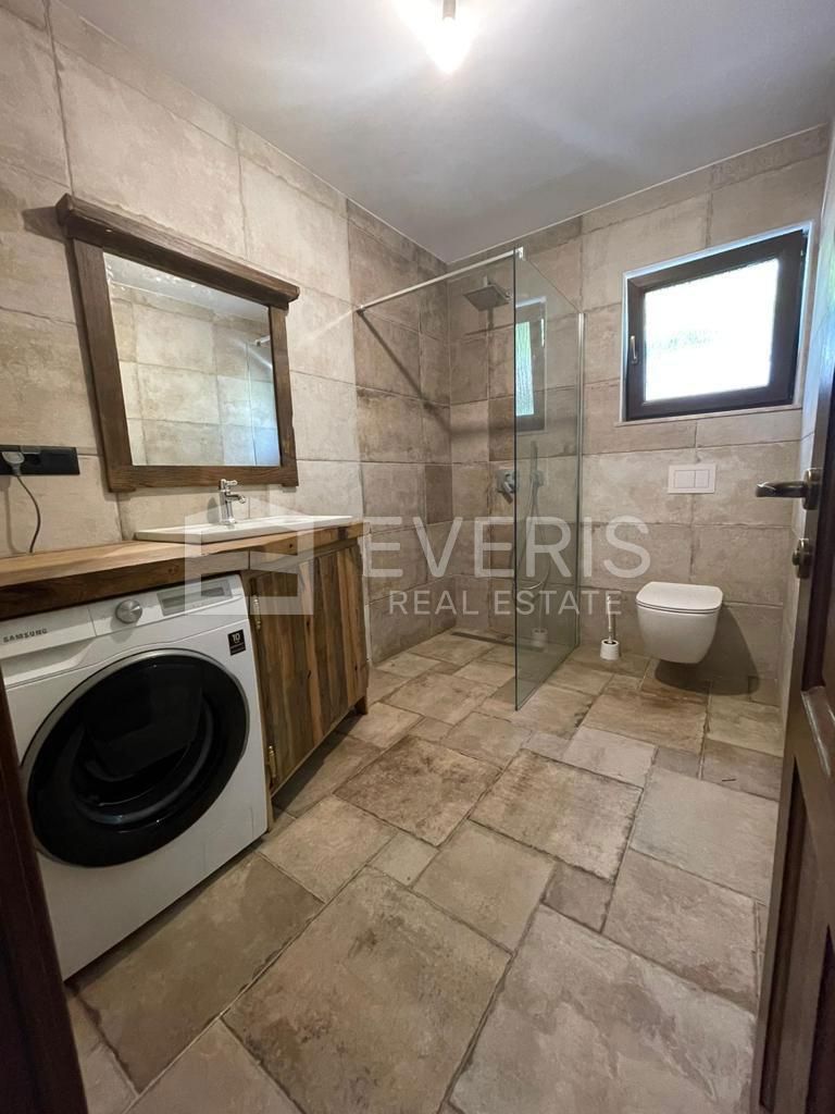 Hlapa, Dobrinj, 220m2