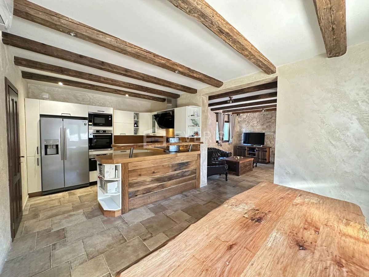 Hlapa, Dobrinj, 220m2