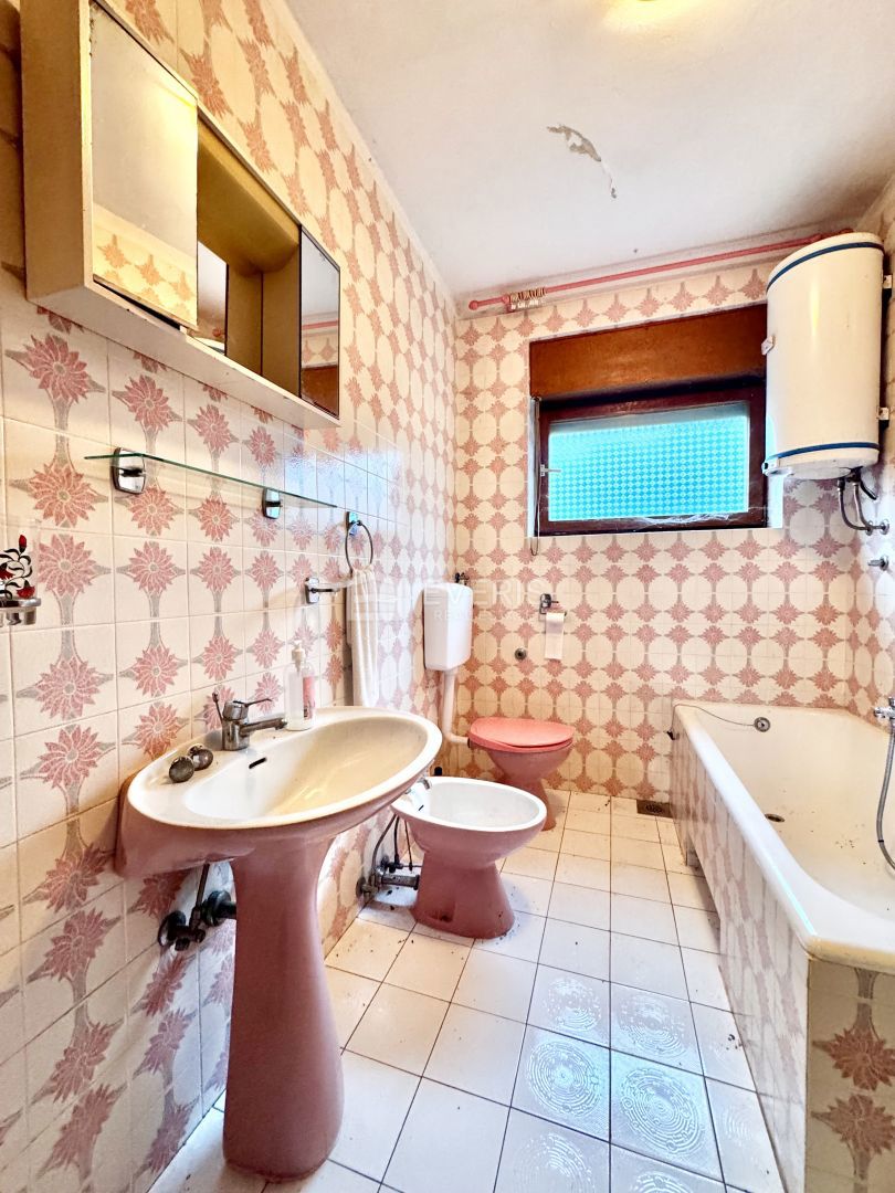 Marinici, Viskovo, 225m2