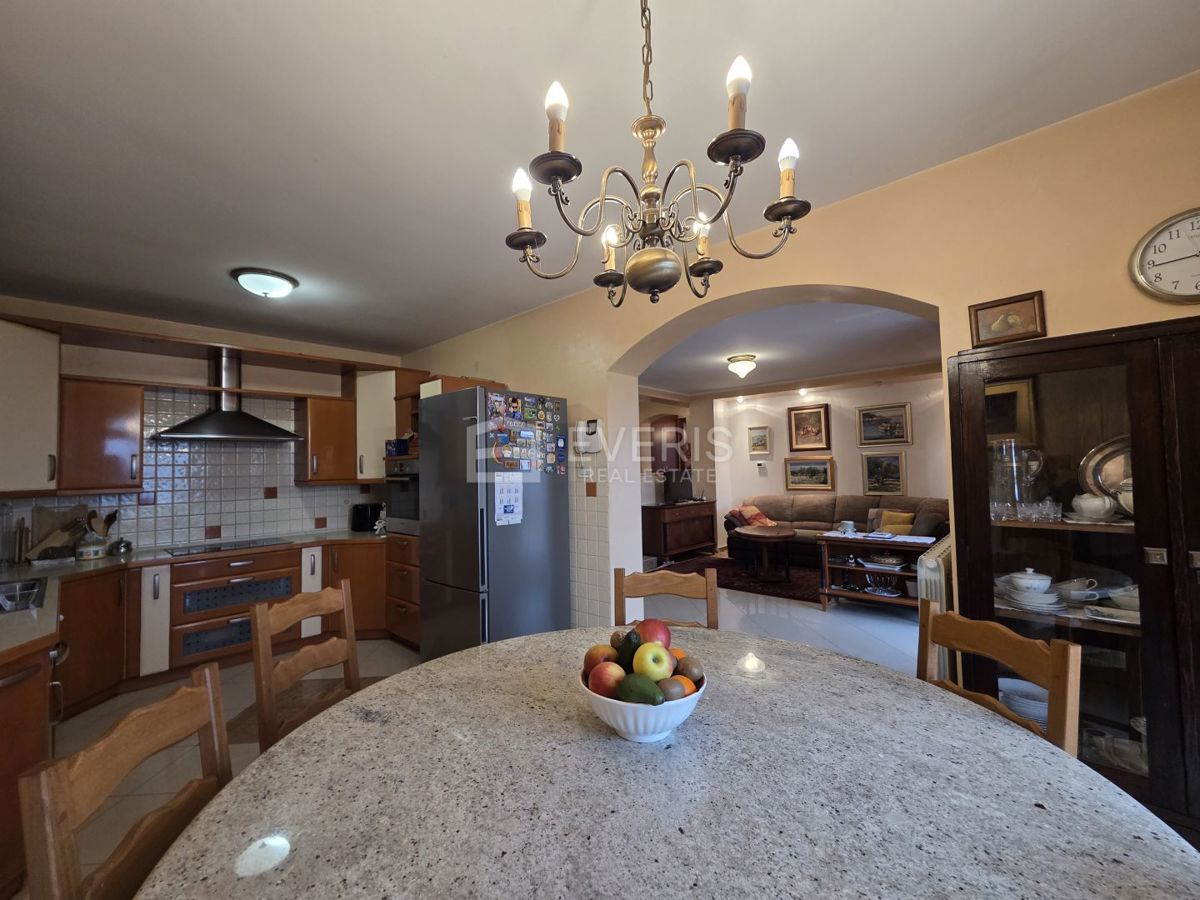 Marinići, Viškovo, 350m2