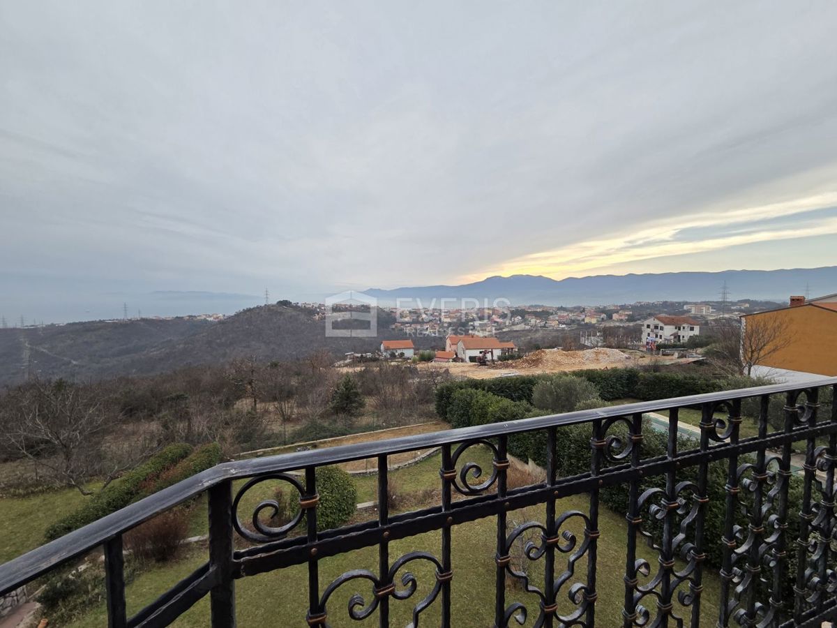 Marinići, Viškovo, 350m2