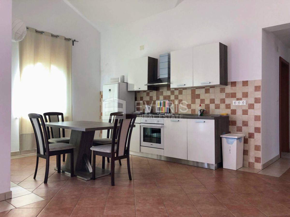 Jurandvor, Baška, 400m2