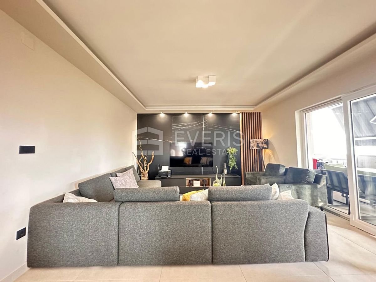 Hosti, Rijeka, 217m2