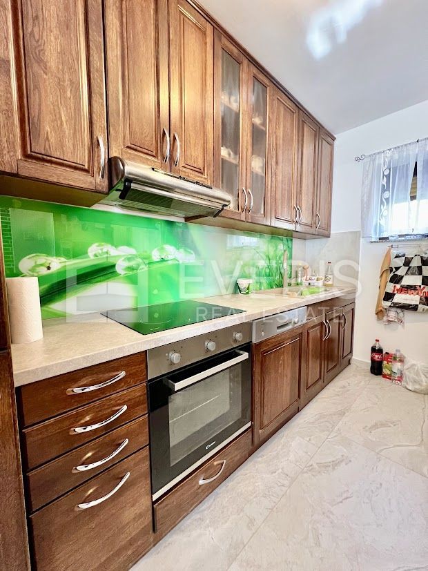 Škurinje, Rijeka, 212m2