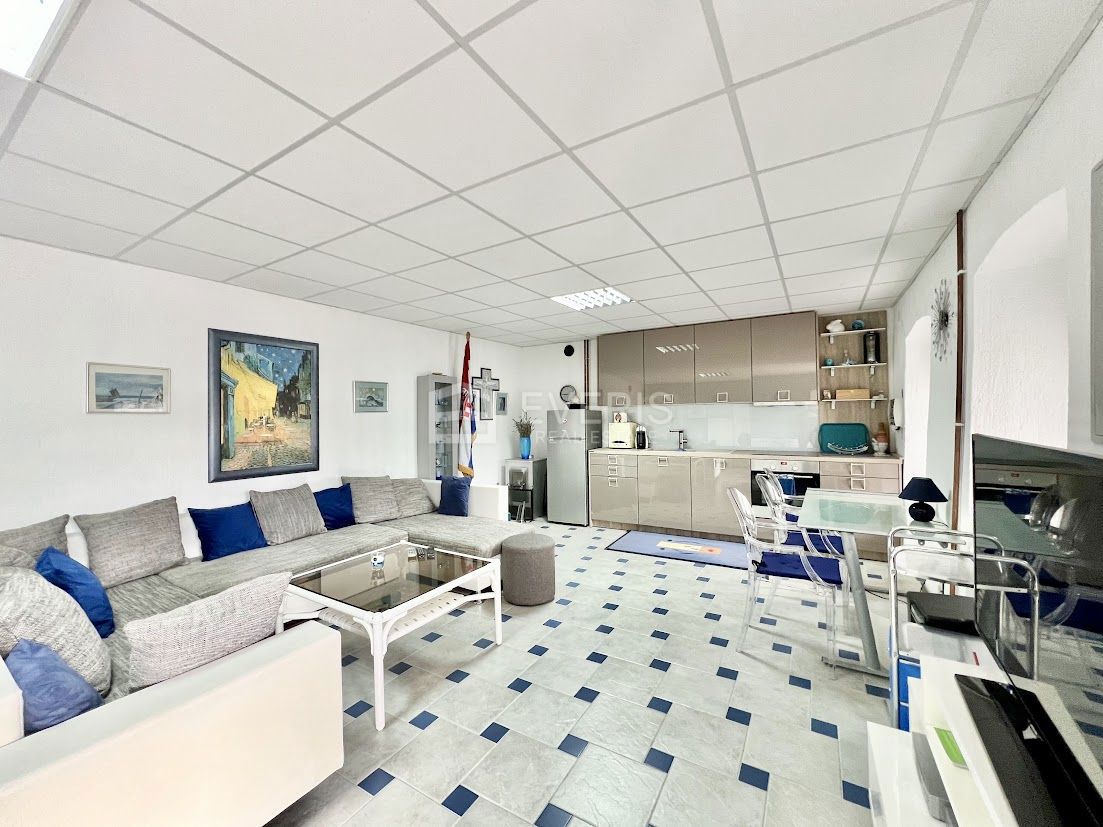 Škurinje, Rijeka, 212m2