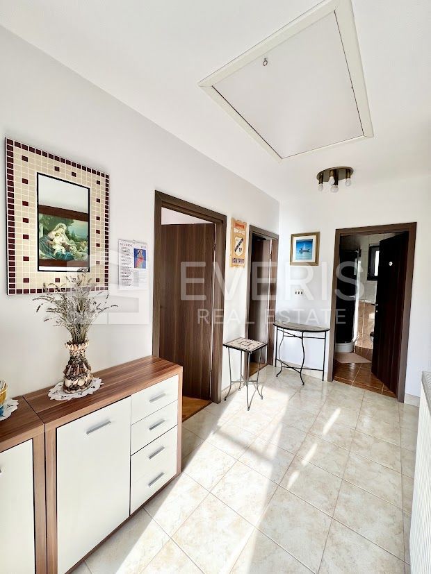 Škurinje, Rijeka, 212m2